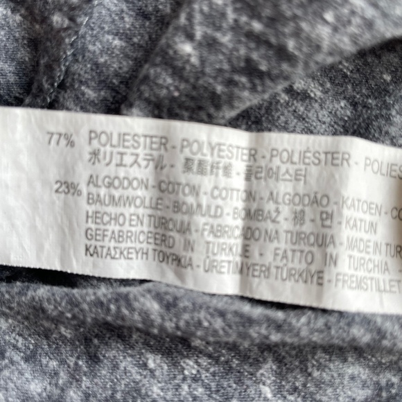 ZARA Grey long sleeve T Sz M worn once - Picture 7 of 7